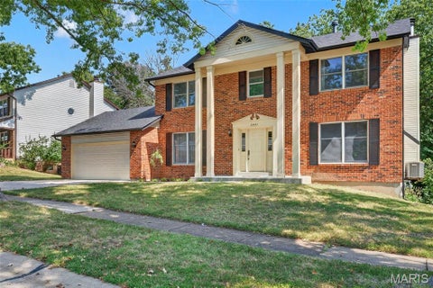 Photo of 2851 Spring Water Drive, St Louis, MO 63129 (MLS # 26046633)