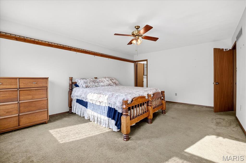 O'Fallon, Missouri 63368, United States, 4 Bedrooms Bedrooms, ,3 BathroomsBathrooms,Residential,Pending,187289