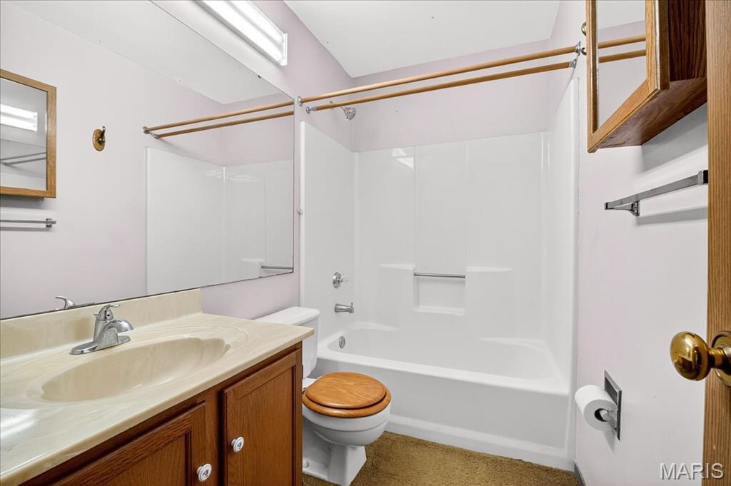 O'Fallon, Missouri 63368, United States, 4 Bedrooms Bedrooms, ,3 BathroomsBathrooms,Residential,Pending,187289