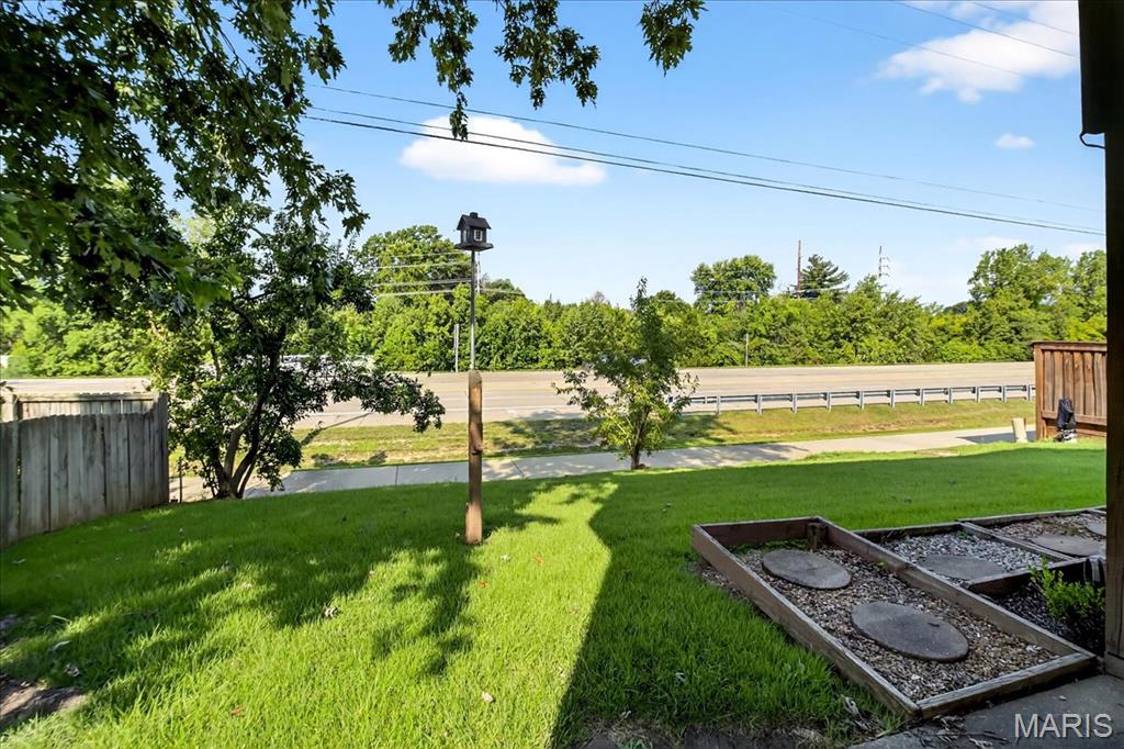 O'Fallon, Missouri 63368, United States, 4 Bedrooms Bedrooms, ,3 BathroomsBathrooms,Residential,Pending,187289