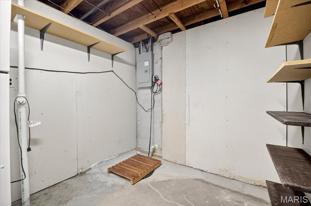 O'Fallon, Missouri 63368, United States, 4 Bedrooms Bedrooms, ,3 BathroomsBathrooms,Residential,Pending,187289