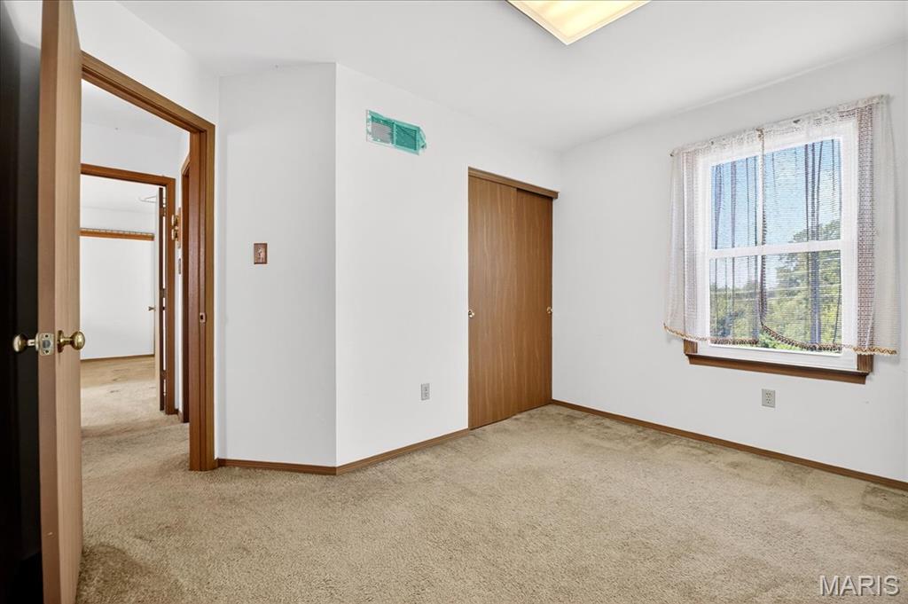 O'Fallon, Missouri 63368, United States, 4 Bedrooms Bedrooms, ,3 BathroomsBathrooms,Residential,Pending,187289