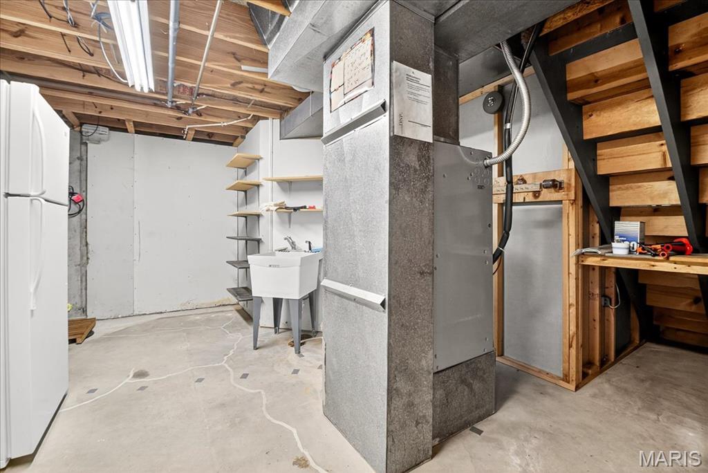 O'Fallon, Missouri 63368, United States, 4 Bedrooms Bedrooms, ,3 BathroomsBathrooms,Residential,Pending,187289