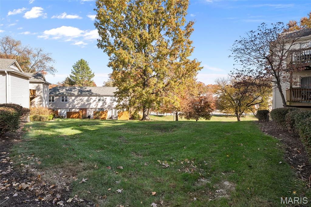 Brentwood Forest Condo Ph Five - Residential