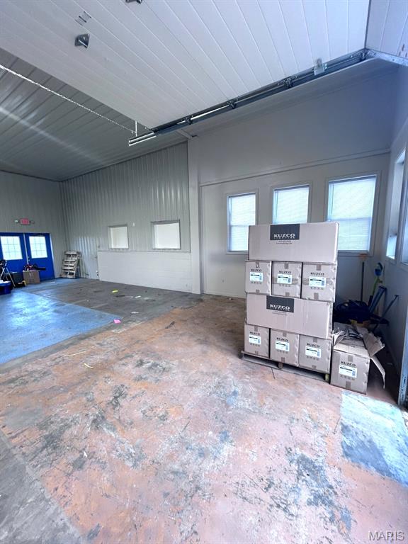 Ayon Farm 2 - Commercial Sale