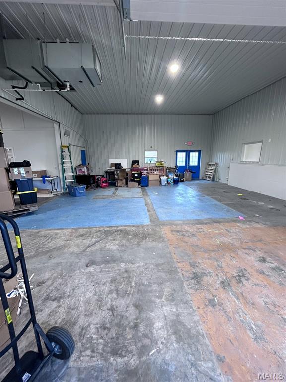 Ayon Farm 2 - Commercial Sale