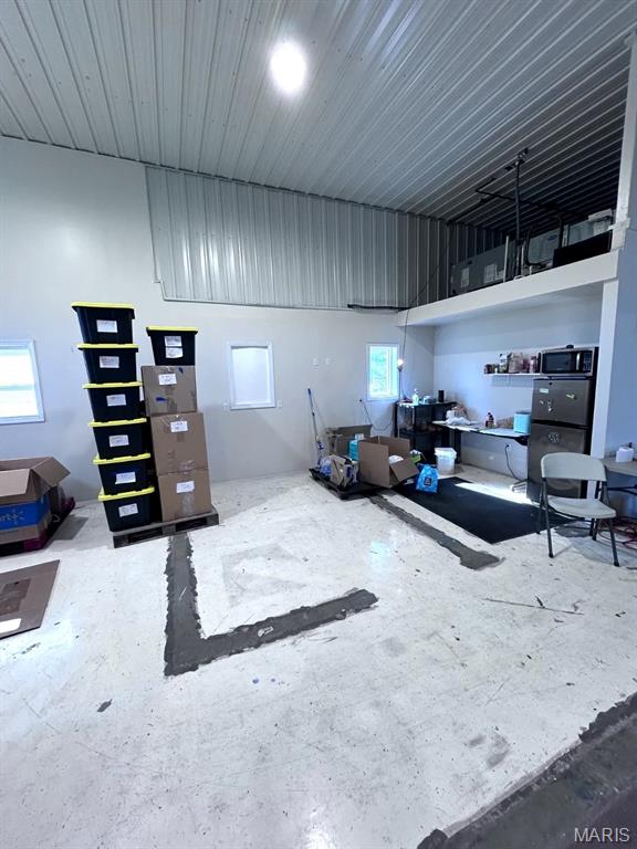 Ayon Farm 2 - Commercial Sale