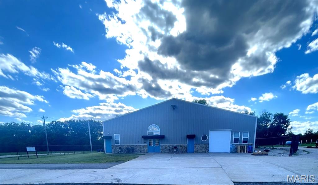 Ayon Farm 2 - Commercial Sale