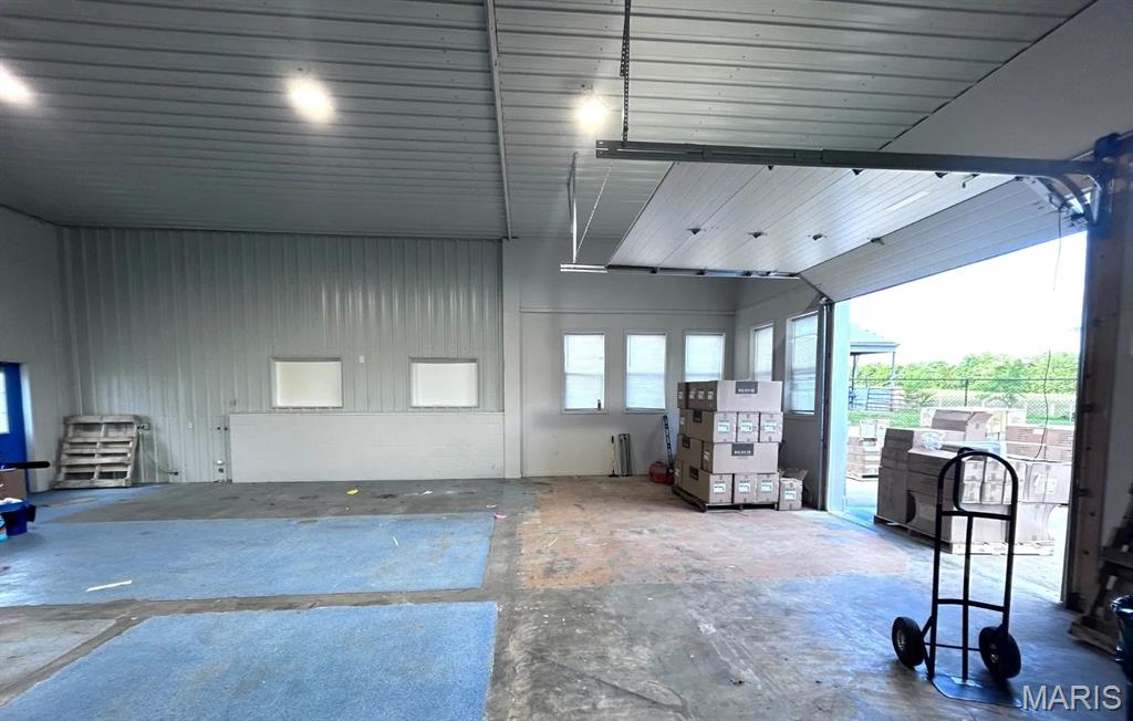 Ayon Farm 2 - Commercial Sale