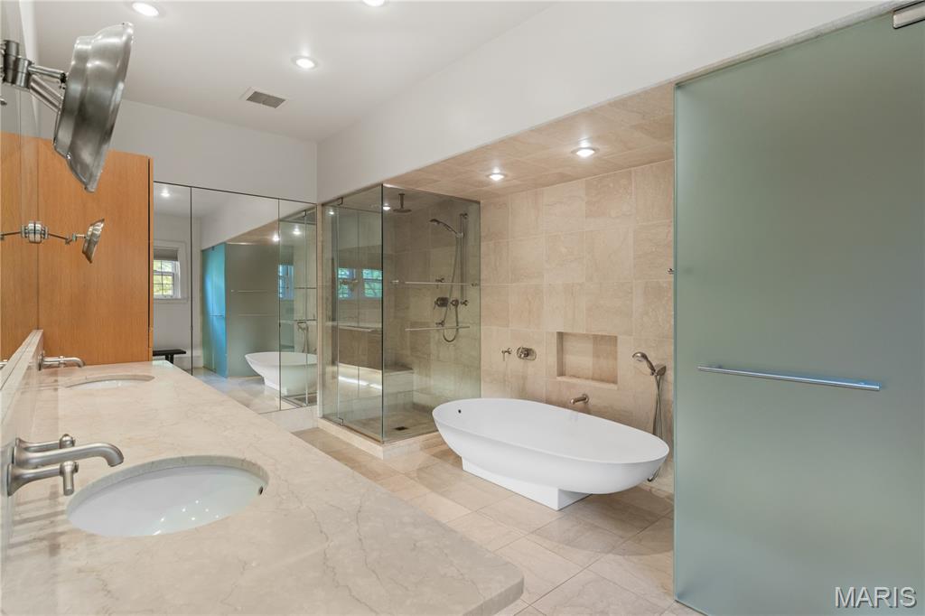 Brentmoor Park - Residential