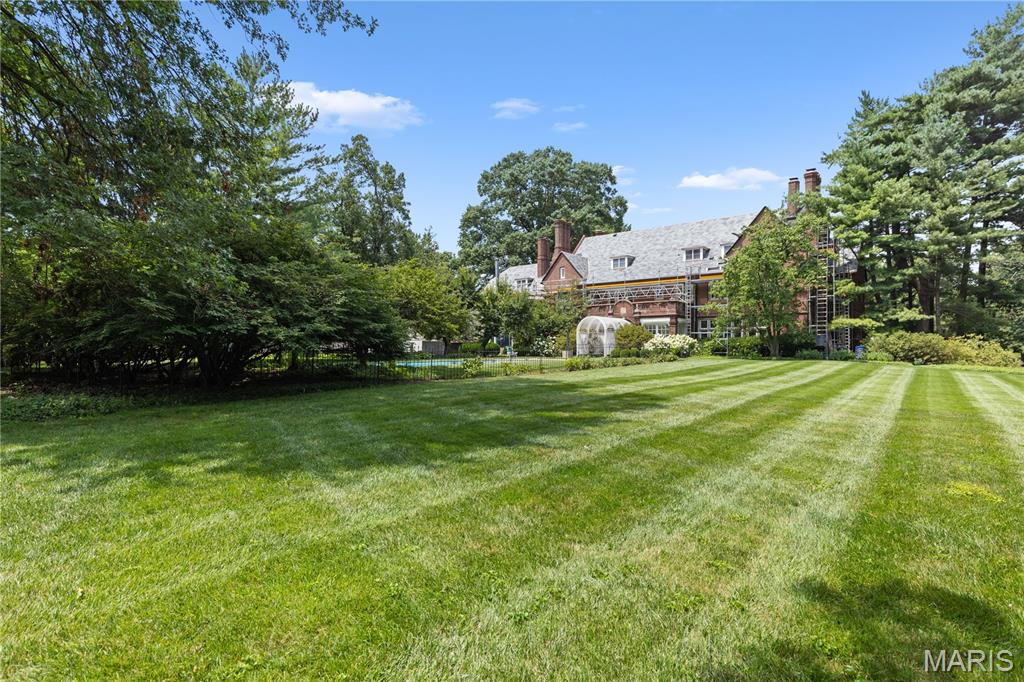 Brentmoor Park - Residential