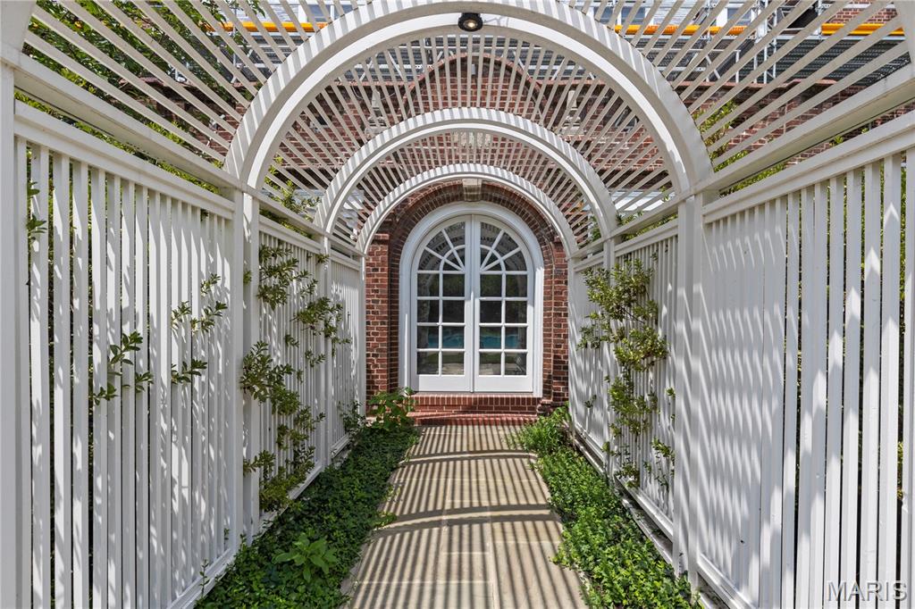 Brentmoor Park - Residential