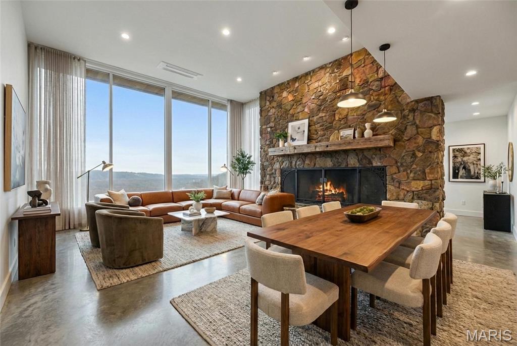 Castlewood Lts - Residential