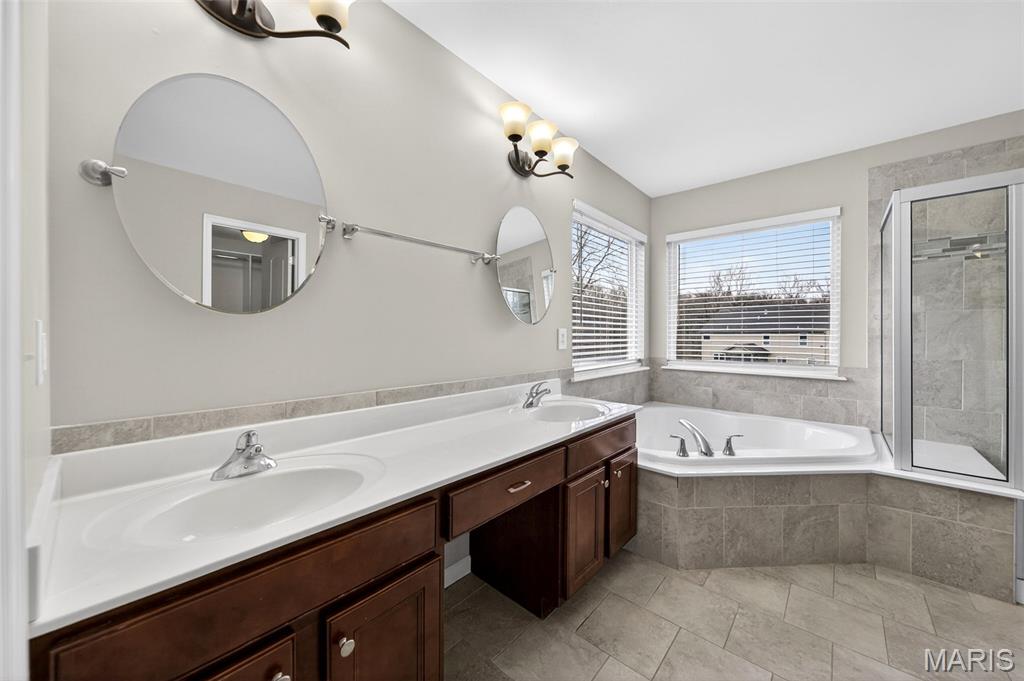 Charbonier On The Park Ph 1 - Residential