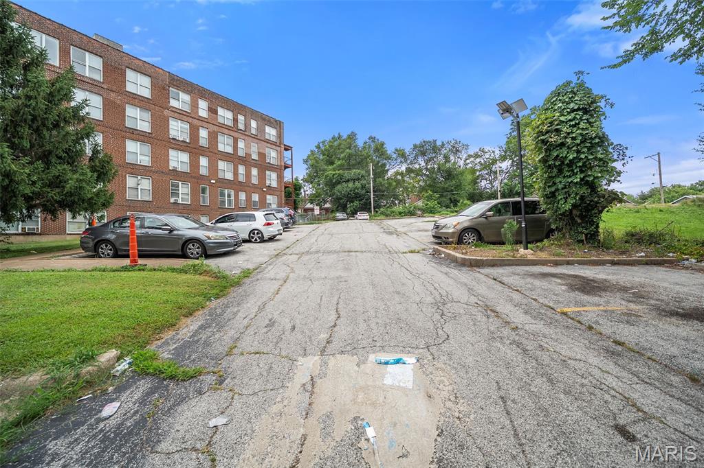 Walter Place - Residential Income