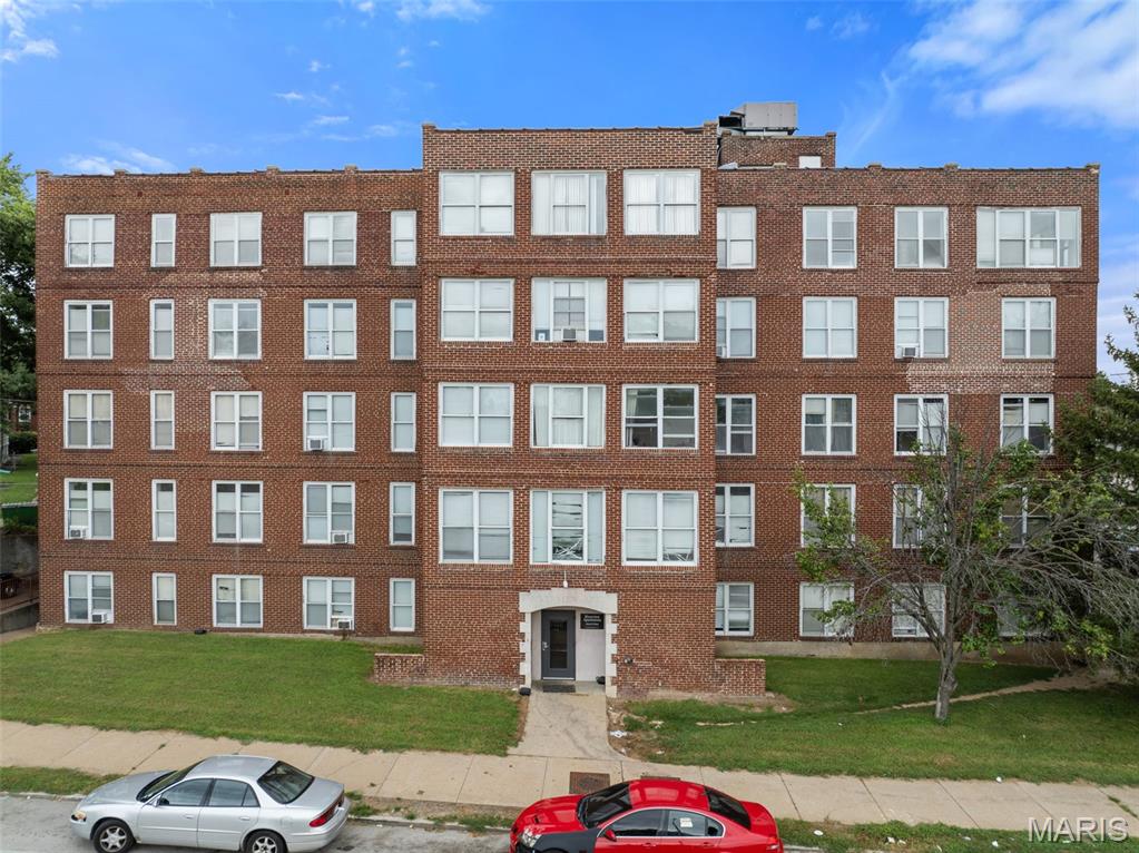 Walter Place - Residential Income