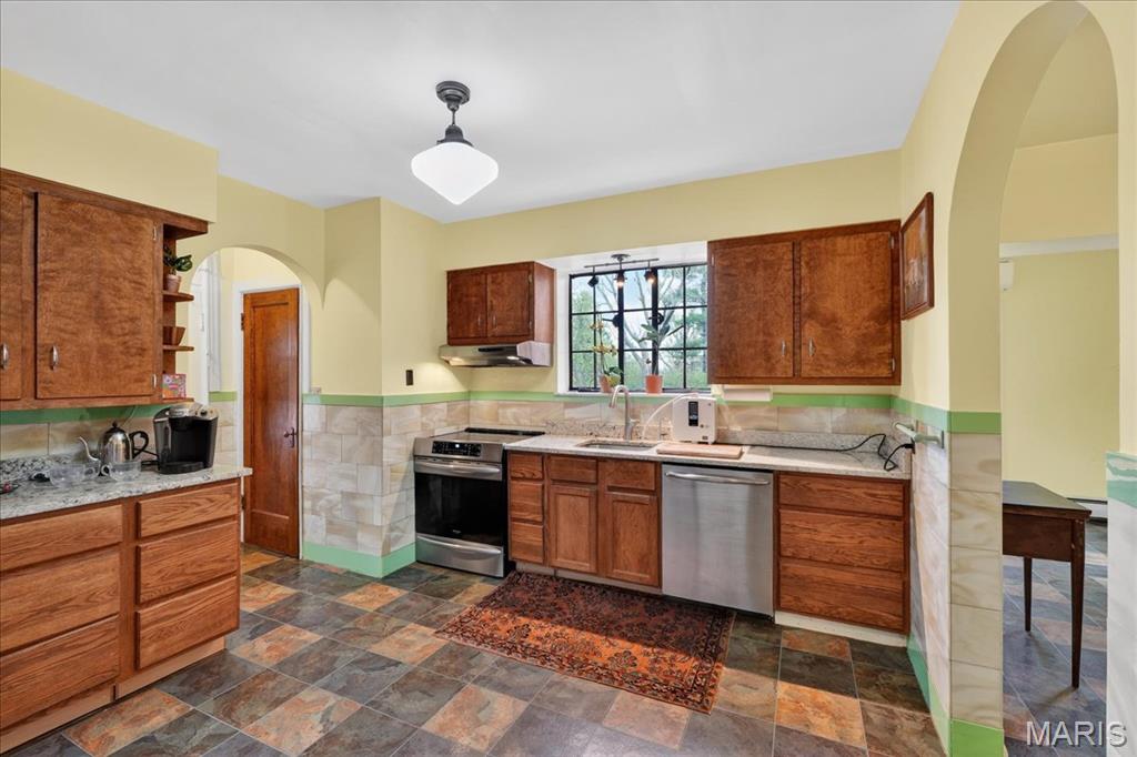 Bellerive Acres - Residential