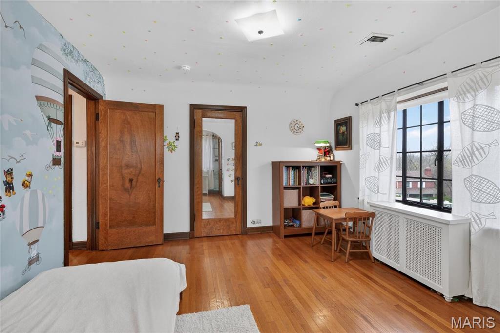 Bellerive Acres - Residential