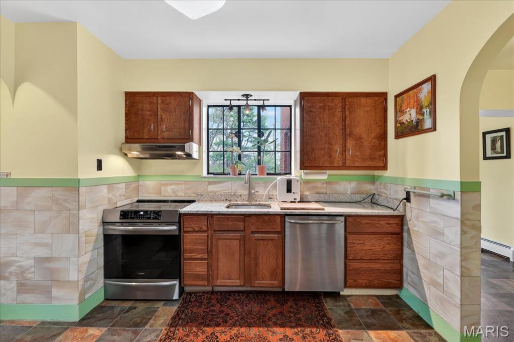 Bellerive Acres - Residential