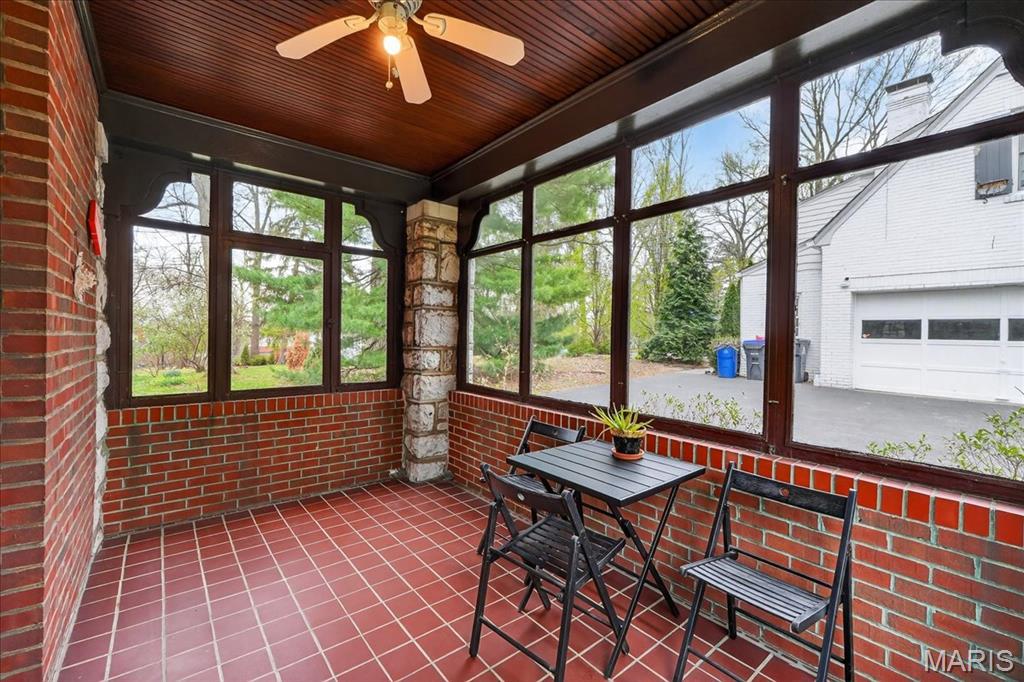 Bellerive Acres - Residential