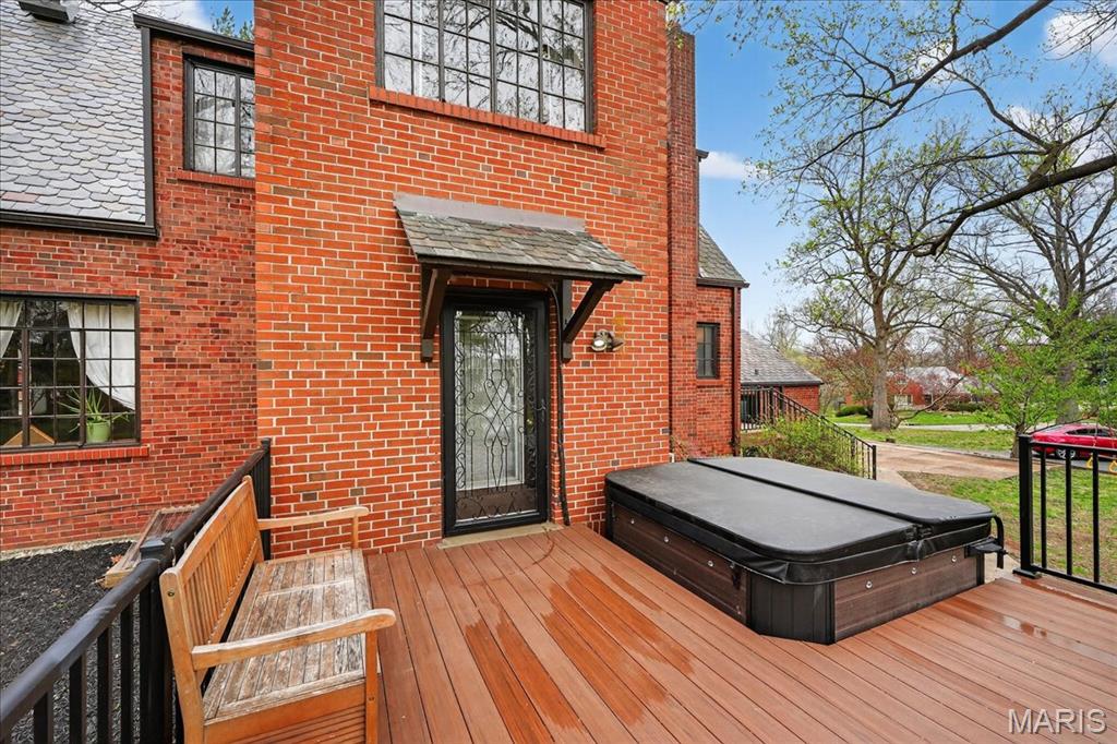 Bellerive Acres - Residential