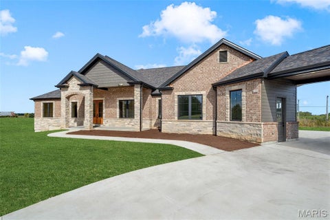Tiny photo for 410 Redeemer Court, Defiance, MO 63341 (MLS # 26069303)