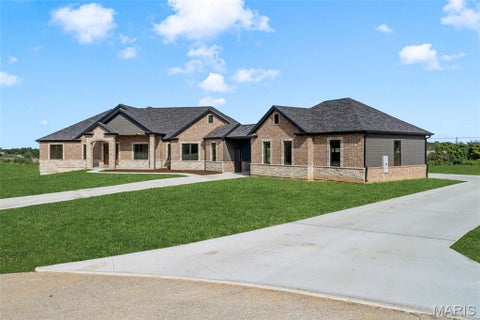Tiny photo for 410 Redeemer Court, Defiance, MO 63341 (MLS # 26069303)