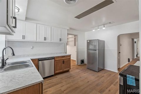 Tiny photo for 3421 Osage Street, St Louis, MO 63118 (MLS # 25069413)