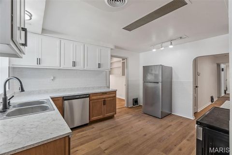 Tiny photo for 3421 Osage Street, St Louis, MO 63118 (MLS # 25069413)
