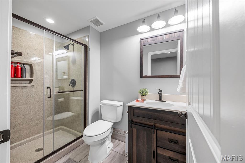 St Peters, Missouri 63376, United States, 4 Bedrooms Bedrooms, ,4 BathroomsBathrooms,Residential,Active,161913