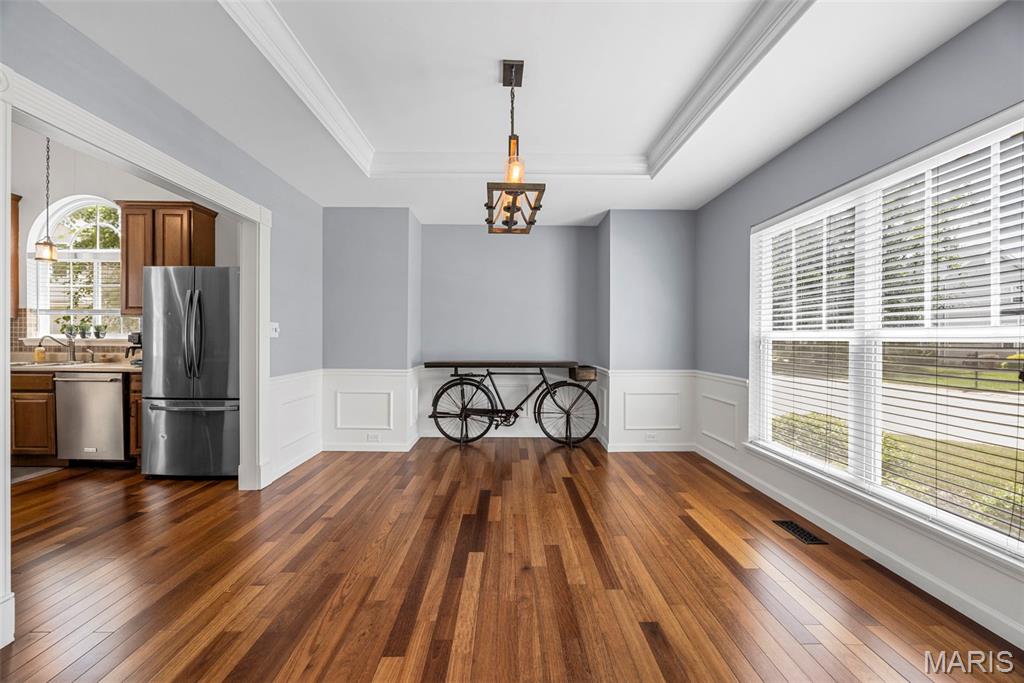 St Peters, Missouri 63376, United States, 4 Bedrooms Bedrooms, ,4 BathroomsBathrooms,Residential,Active,161913