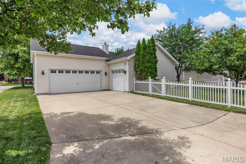 St Peters, Missouri 63376, United States, 4 Bedrooms Bedrooms, ,4 BathroomsBathrooms,Residential,Active,161913