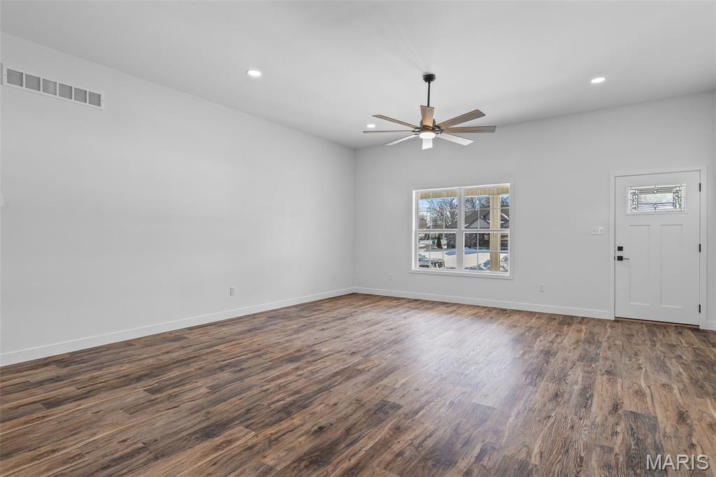 323 Wellington Place