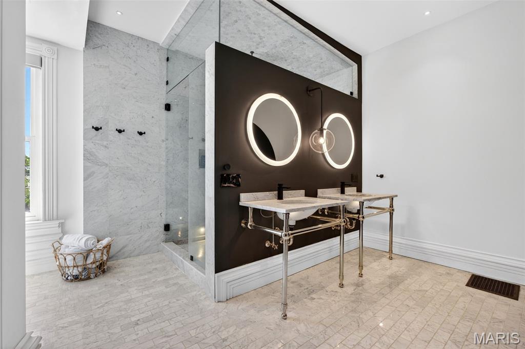 Lynch Add - Residential