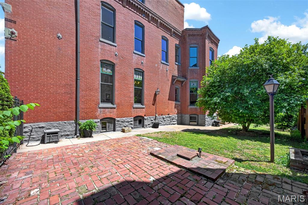 Lynch Add - Residential