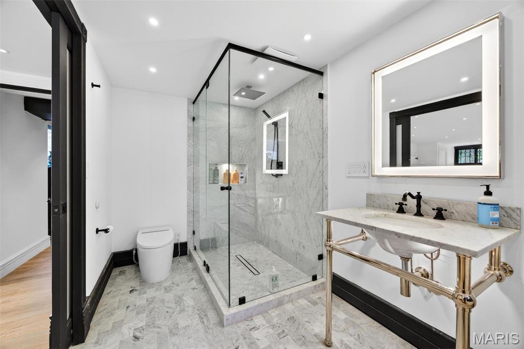 Lynch Add - Residential