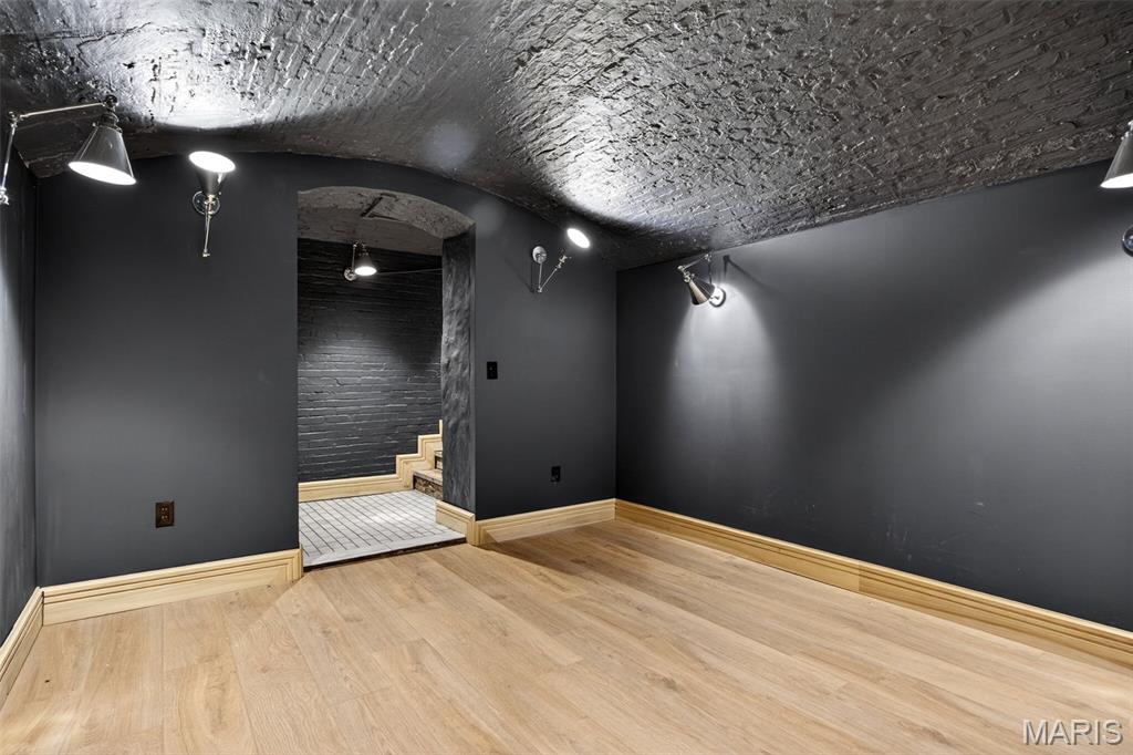 Lynch Add - Residential