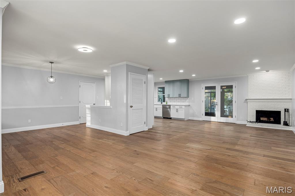 906 Parma Drive