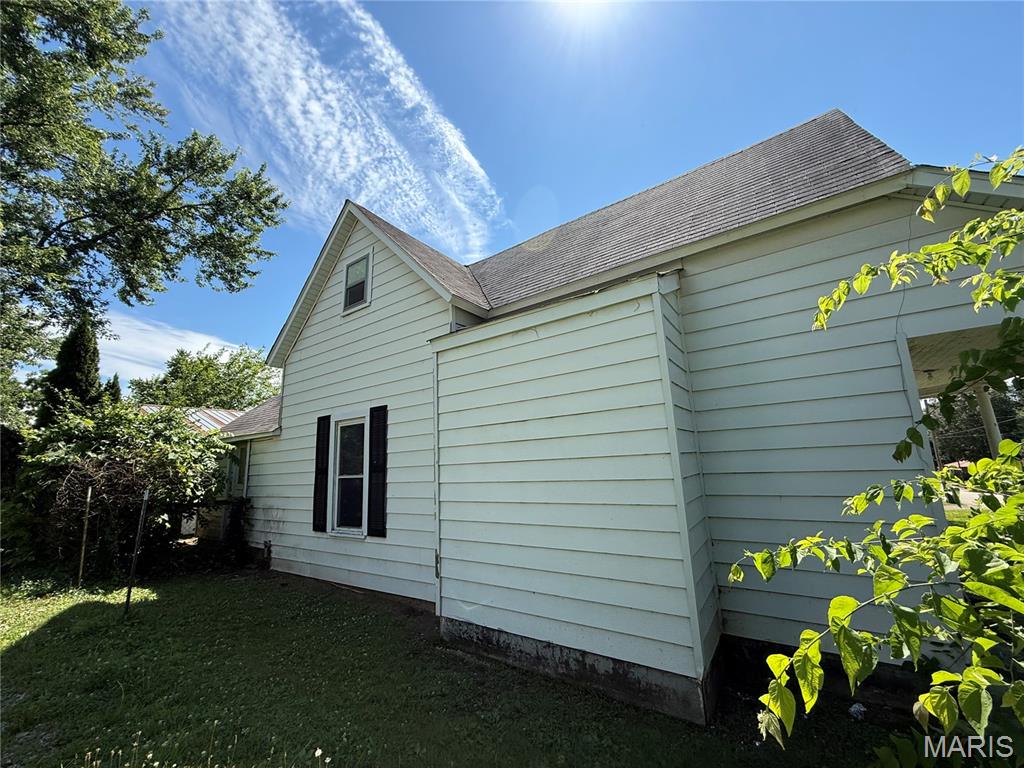 Photo of 411 E Marvin AVE, Fredericktown, MO 63645 (MLS # 26038388)