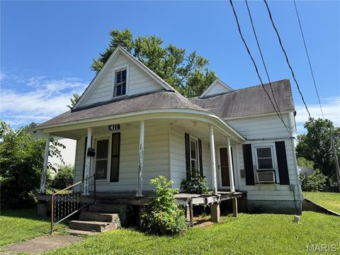 Photo of 411 E Marvin AVE, Fredericktown, MO 63645 (MLS # 26038388)