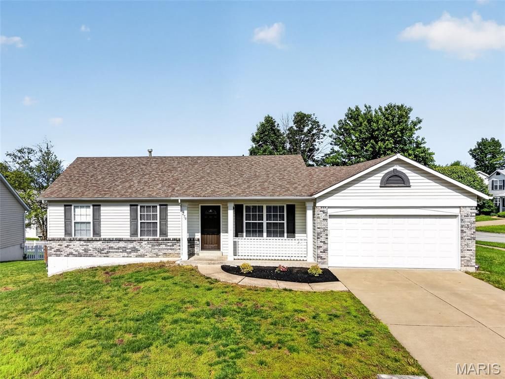 Photo of 279 Cherrywood Parc Drive, OFallon, MO 63368 (MLS # 26027982)
