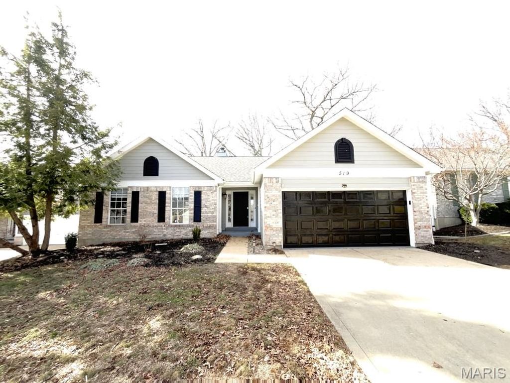 Photo of 519 Steepleton Court, Ballwin, MO 63021 (MLS # 26007870)