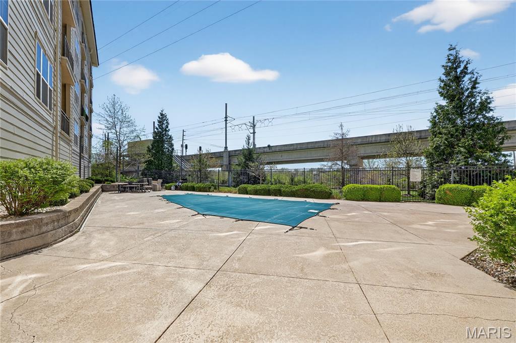 Hanley Station Condo First - Residential