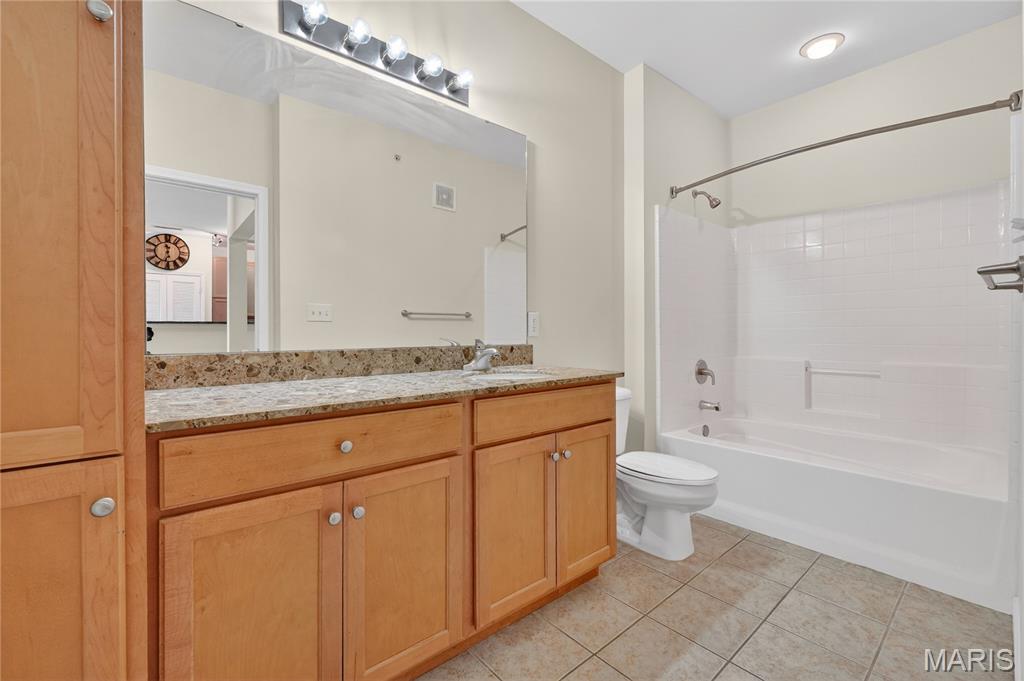 Hanley Station Condo First - Residential