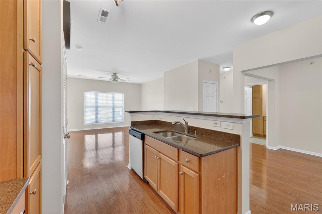 Hanley Station Condo First - Residential