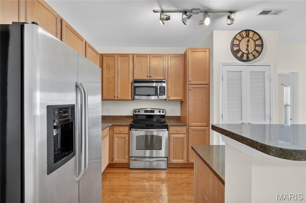 Hanley Station Condo First - Residential