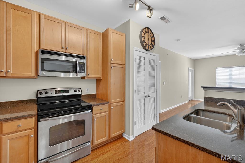Hanley Station Condo First - Residential