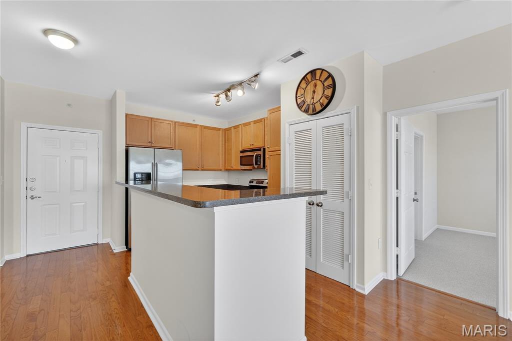 1270 Strassner Drive 3306