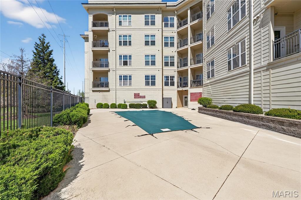 Hanley Station Condo First - Residential