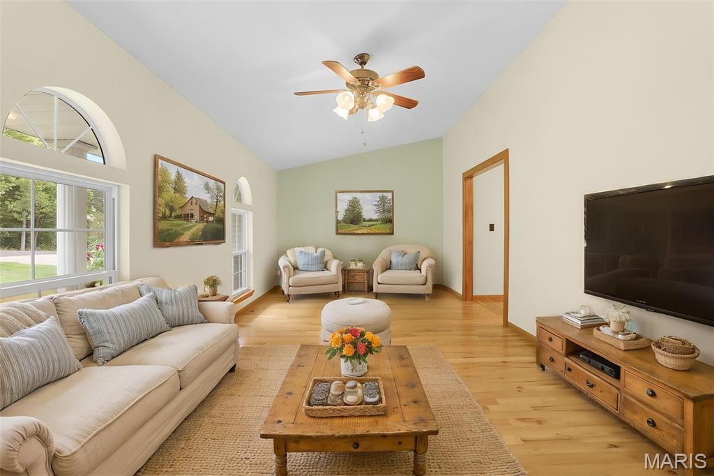 15 Oak Valley Drive